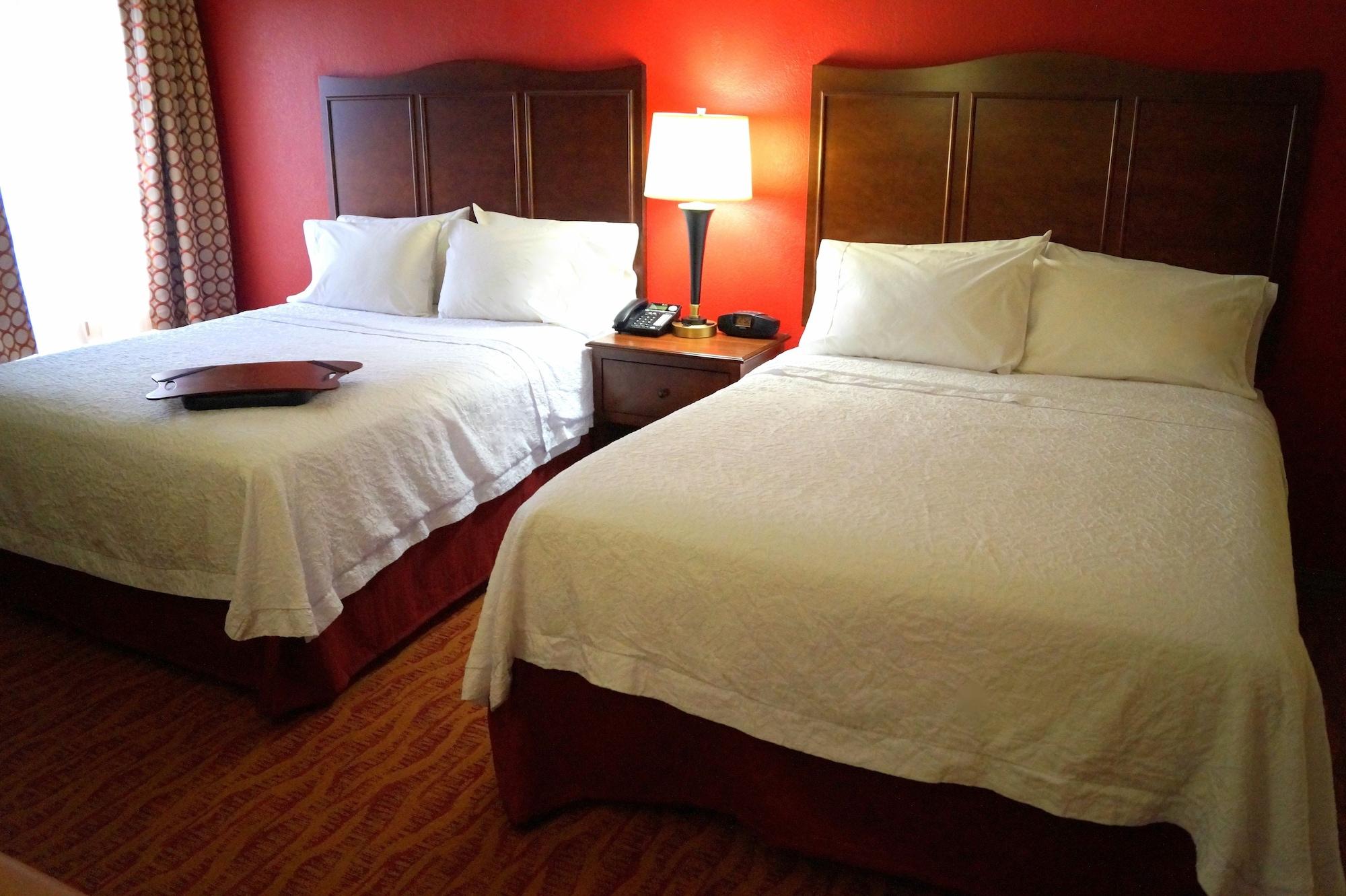 Hampton Inn Altoona Buitenkant foto