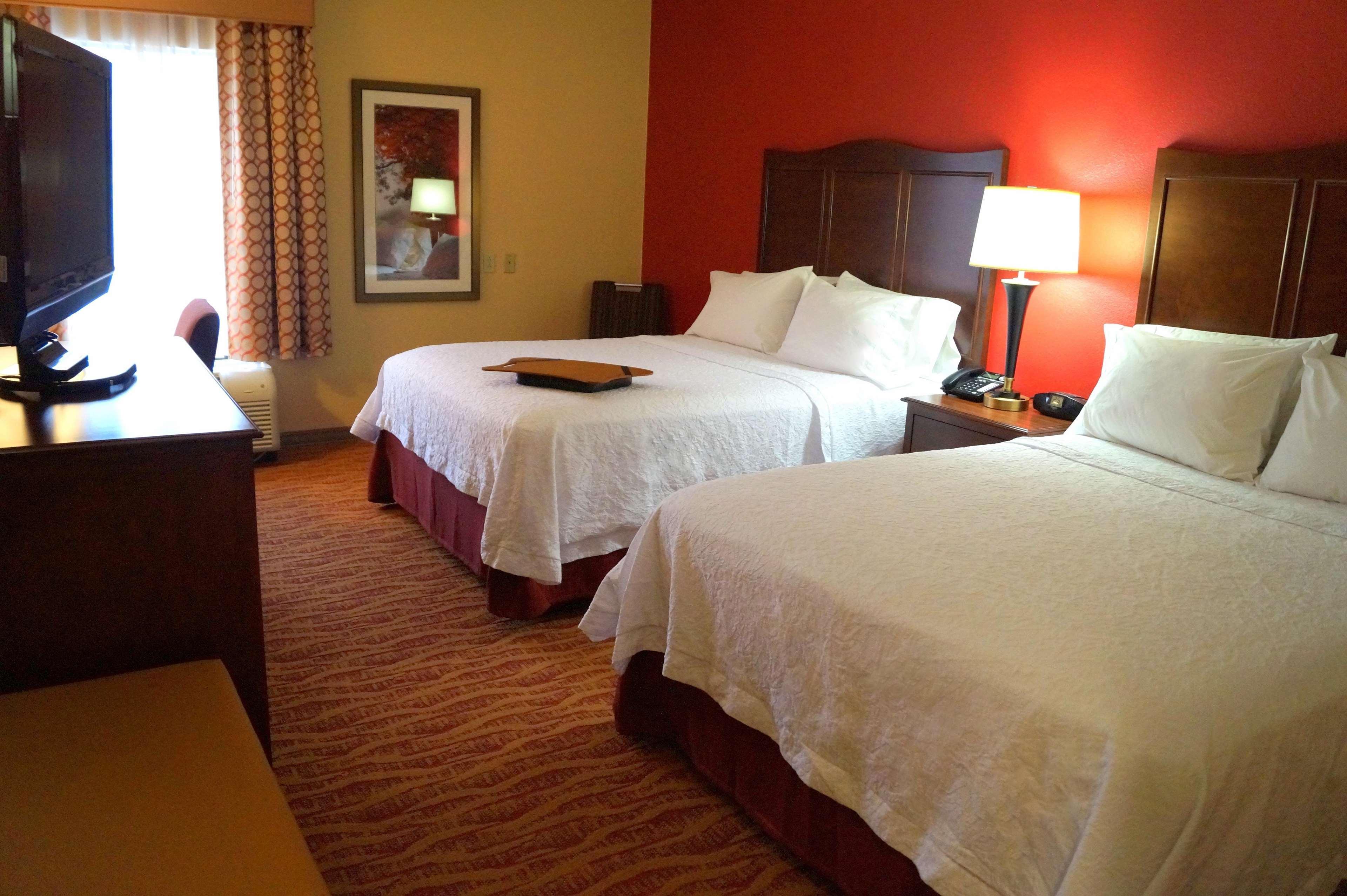 Hampton Inn Altoona Buitenkant foto