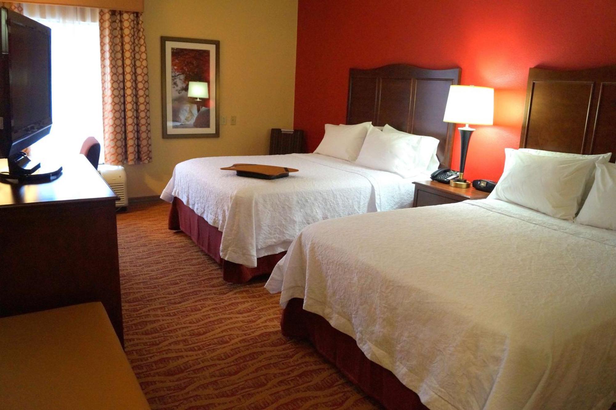 Hampton Inn Altoona Buitenkant foto