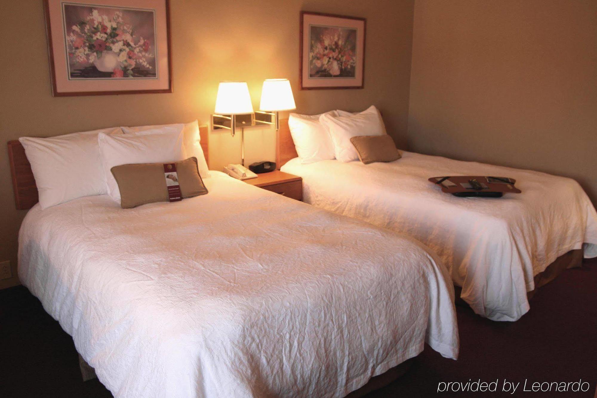 Hampton Inn Altoona Buitenkant foto
