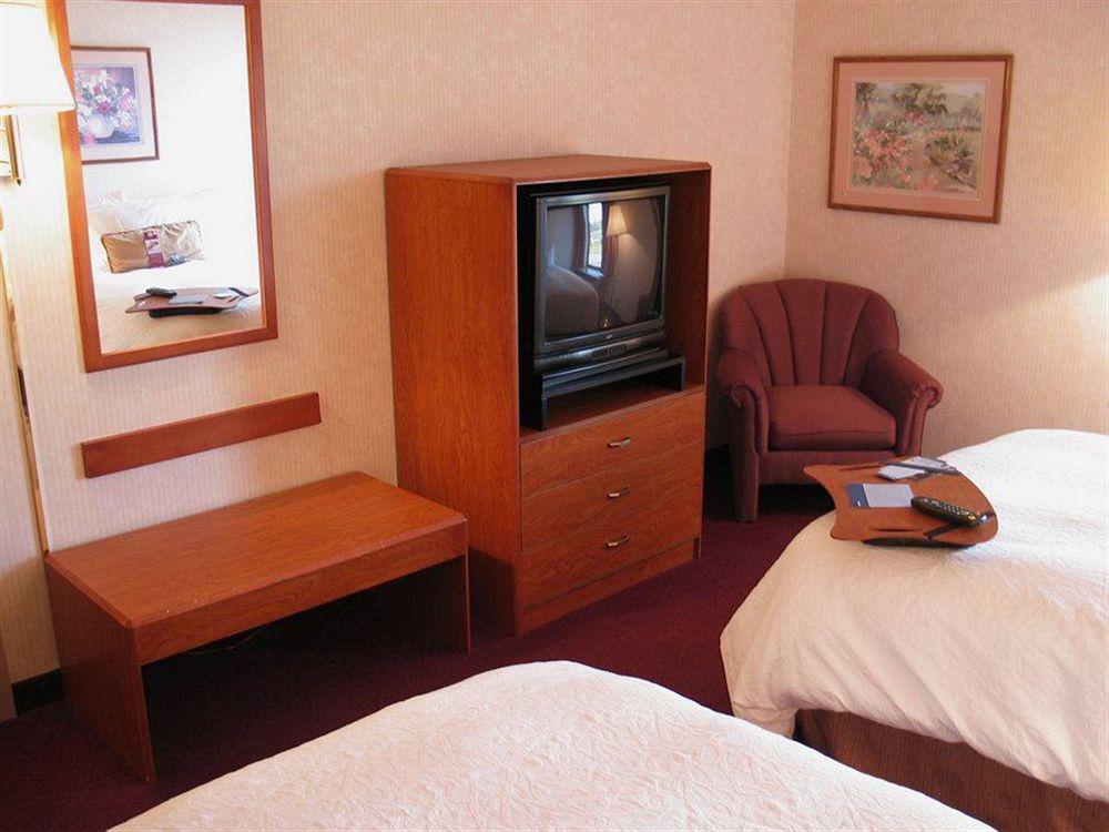 Hampton Inn Altoona Kamer foto